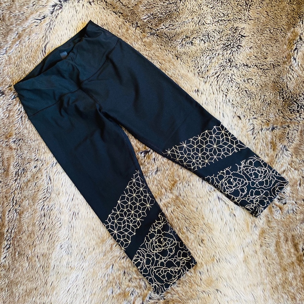 RBK Cropped Workout Leggings